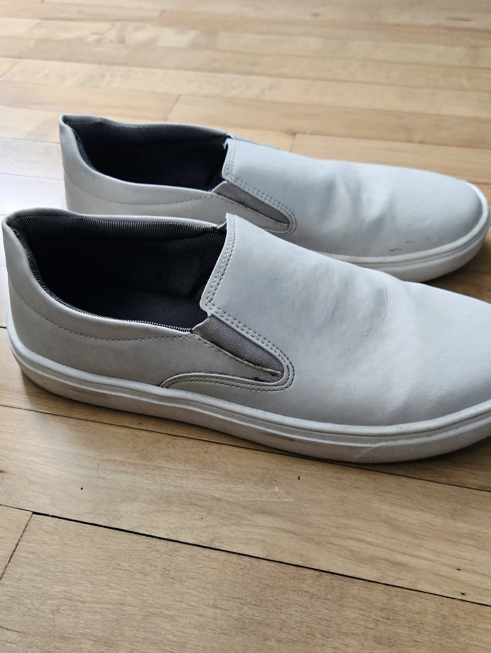 Mens White/Grey Slip-On Sneakers Loafers Boat Shoes, size US 9, EU 42